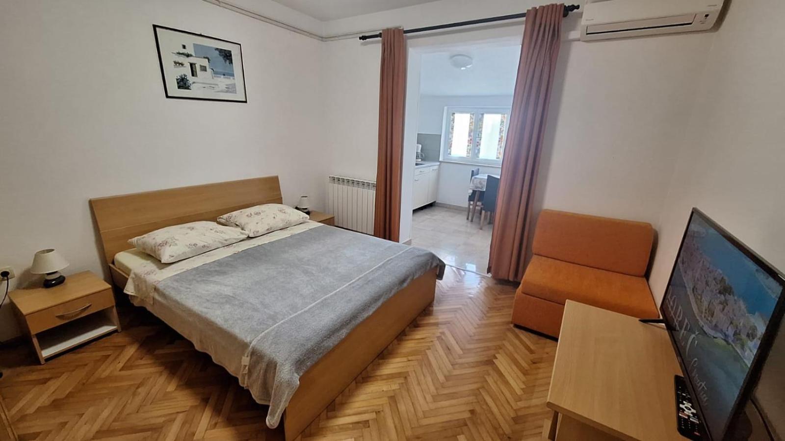Appartamento App Karmen With Free Parkig Porec Esterno foto