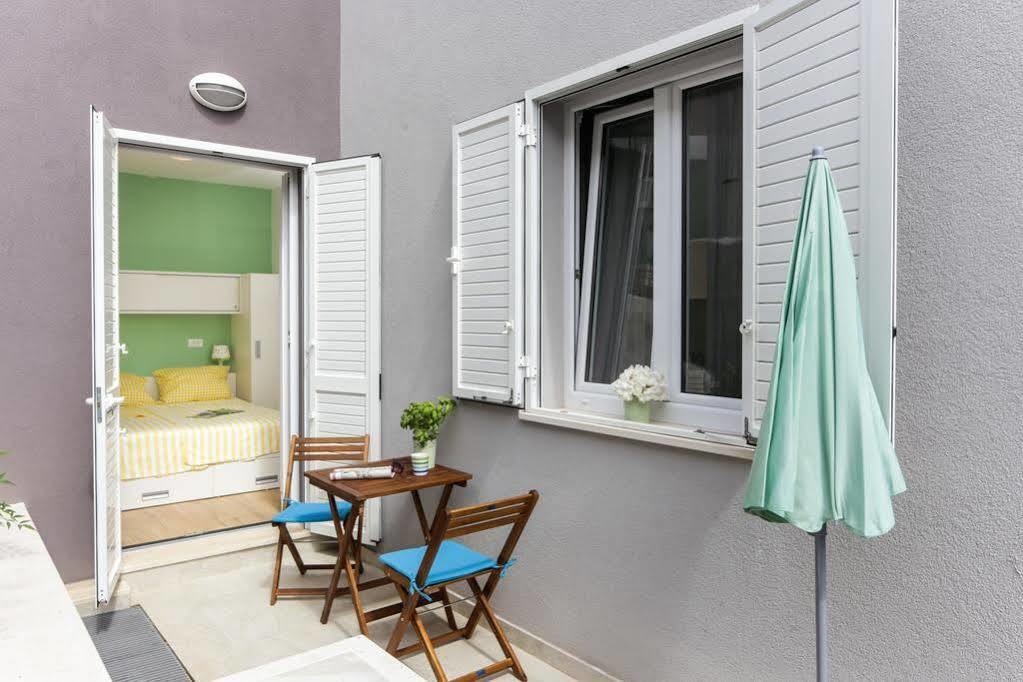 Appartamento App Karmen With Free Parkig Porec Esterno foto