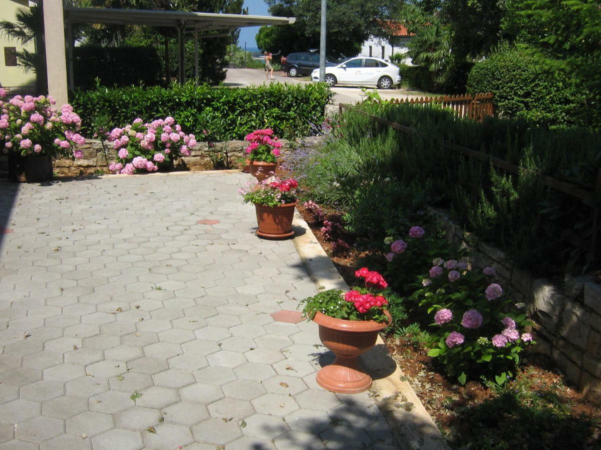 Appartamento App Karmen With Free Parkig Porec Esterno foto
