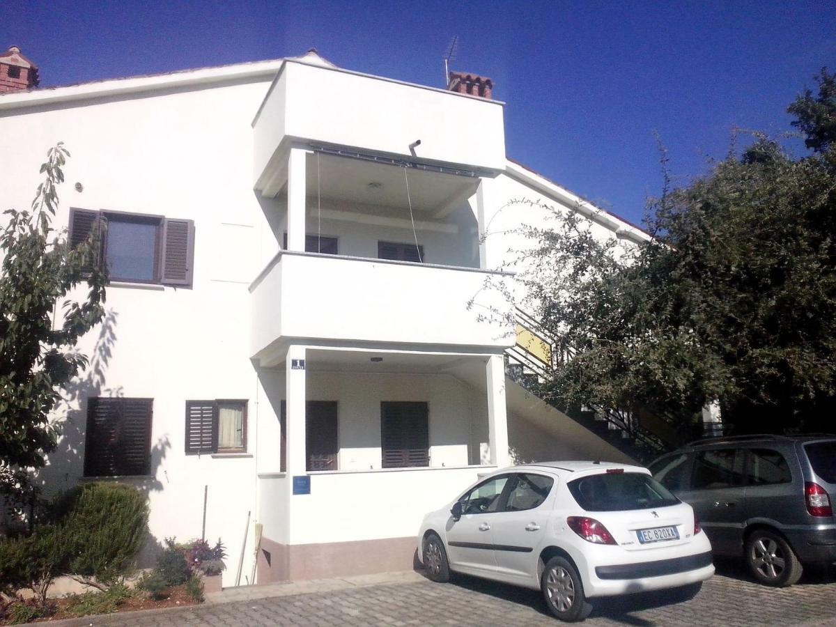 Appartamento App Karmen With Free Parkig Porec Esterno foto